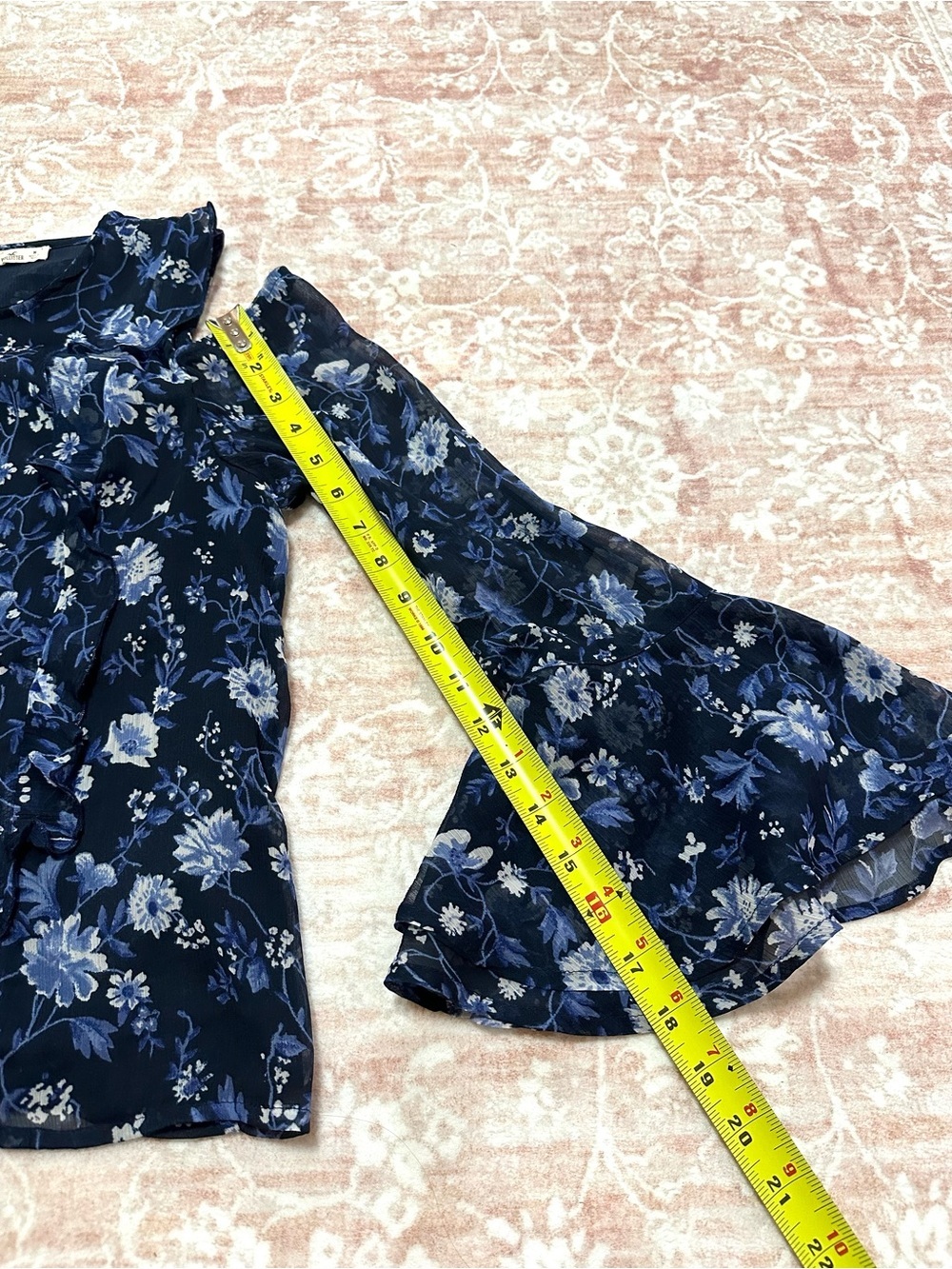 Hollister 🦋 Chiffon Shoulder Slit Ruffled Top - Picture 11 of 12